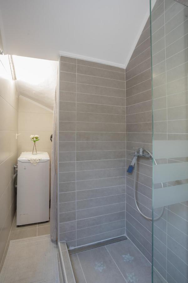 Sivylla Apartments Lefkada City ภายนอก รูปภาพ